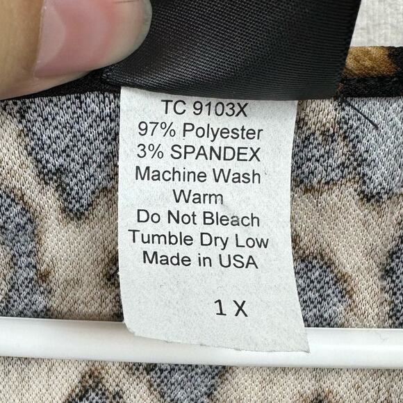 Chaps Leopard Print Short Sleeve Top - Picture 6 of 7